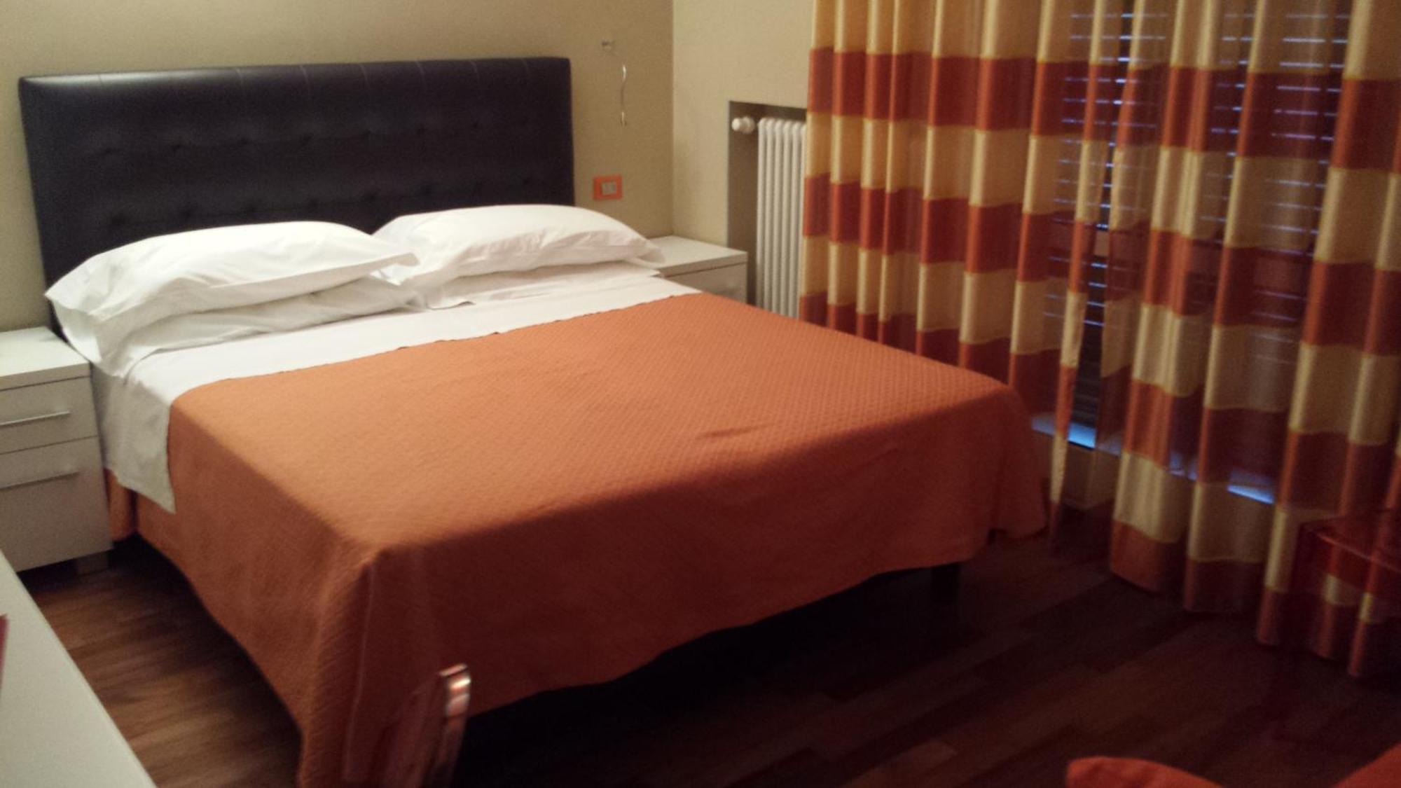 Hotel Corso Alaxi Hotels Αλάσιο Δωμάτιο φωτογραφία
